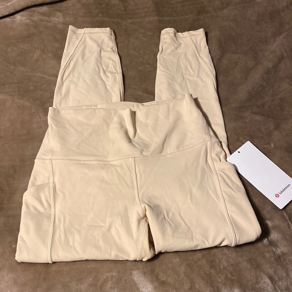 Lululemon Align Leggings, new with tag - Picture 2 of 6